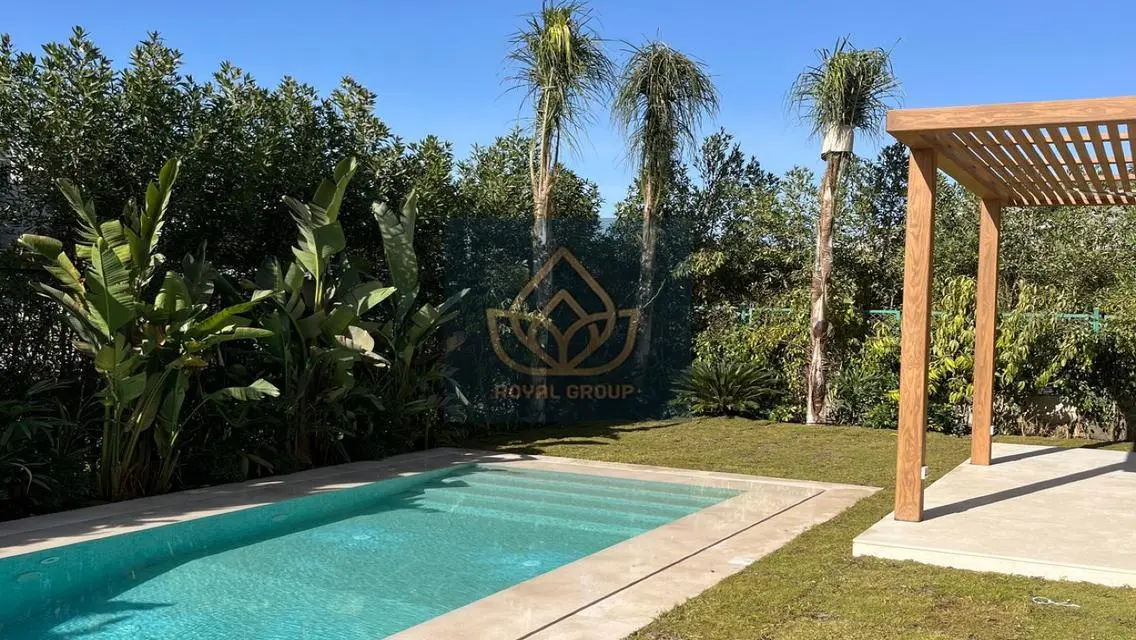 Luxurious Villa with Private Pool and Garden