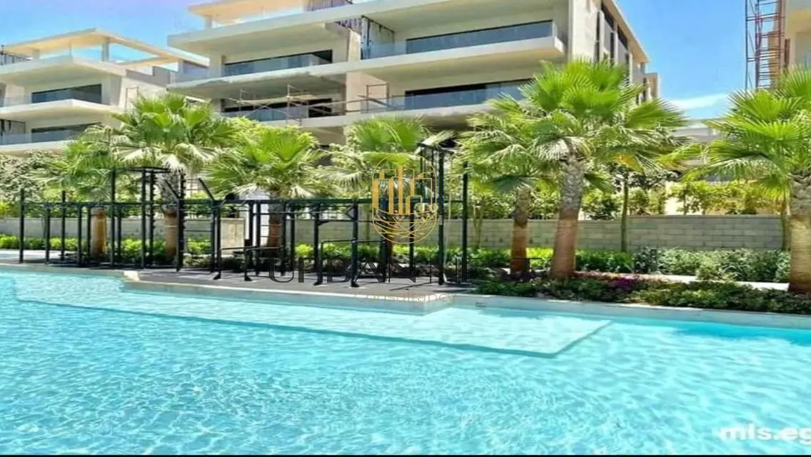 Ground apartment with Garden in Lake View II