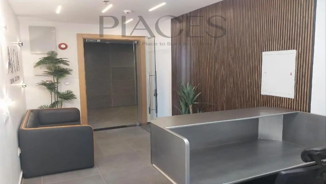 Admin headquarters for rent 230m indoor+40m outdoo