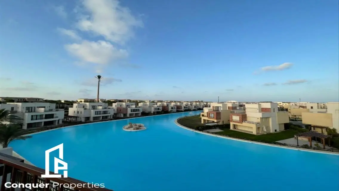 فيو حمام السباحه شاليه للبيع في ليا مراسي الساحل