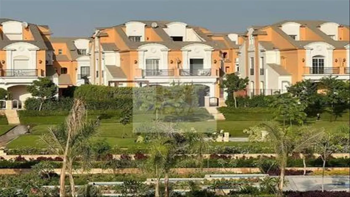 Luxury Apartment at One Ninety W in Cairo