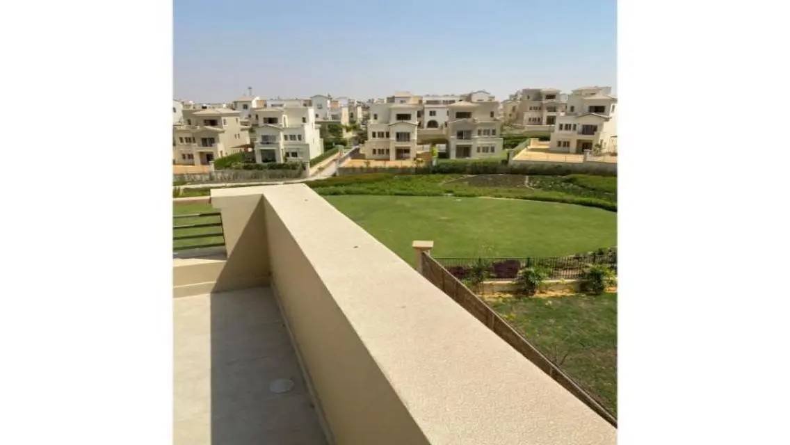 prime location villa for sale in uptown cairo 