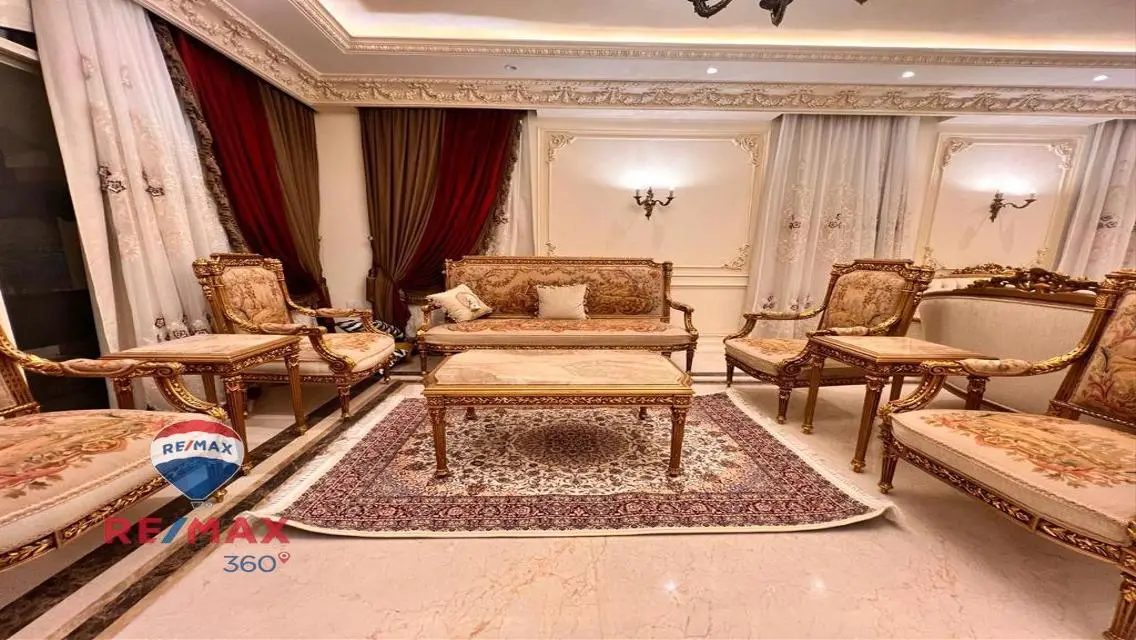 Luxury villa in Rehab Hills for sale             .
