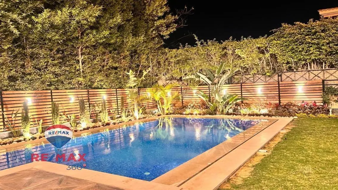 Luxury villa in Rehab Hills for sale             .