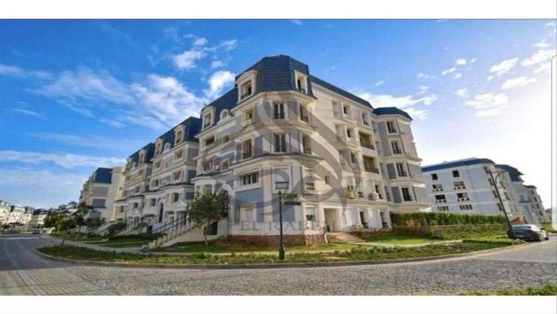 town house mountain view icity bahry