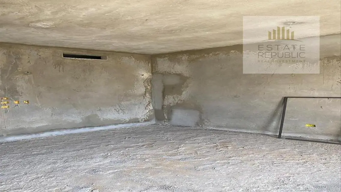 Apartment Lowest Price -Sale -Open Location