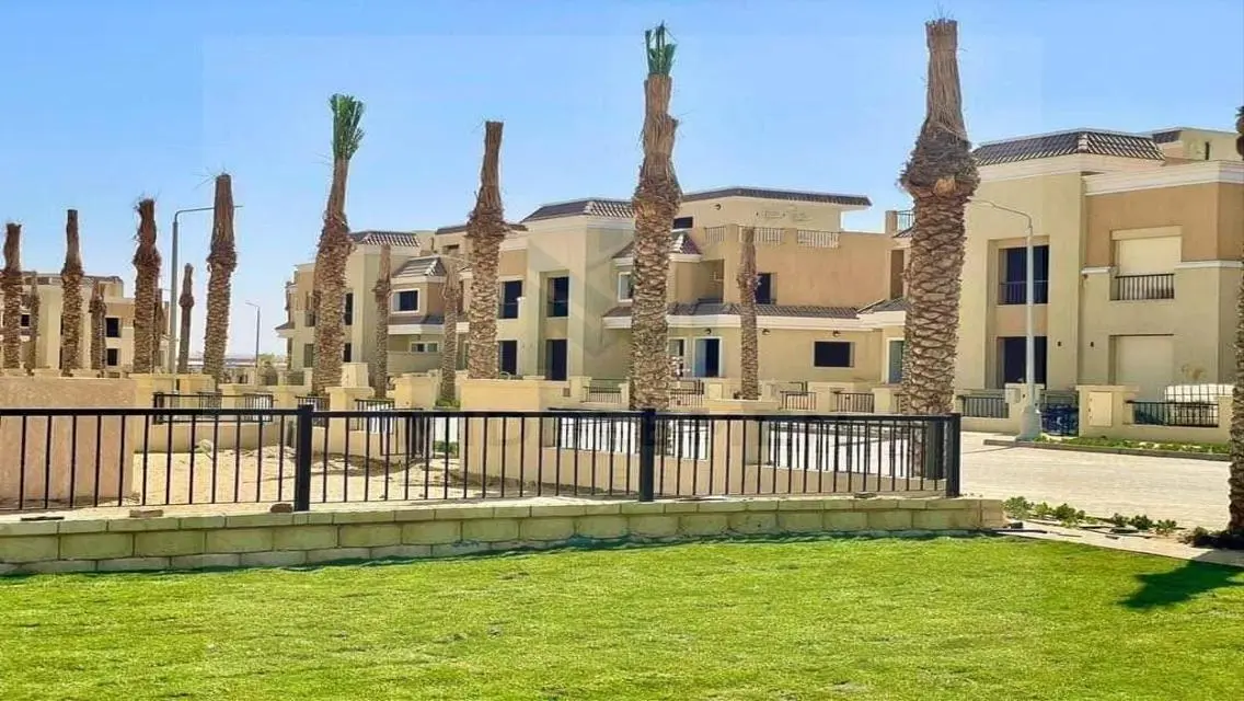 شقة فاخرة بمساحة 265 متر مربع للبيع