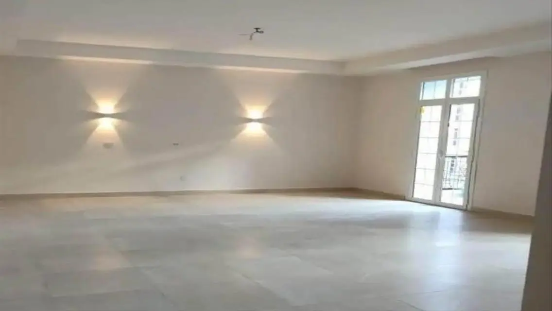 For sale, an apartment on the lagoon, ready for im