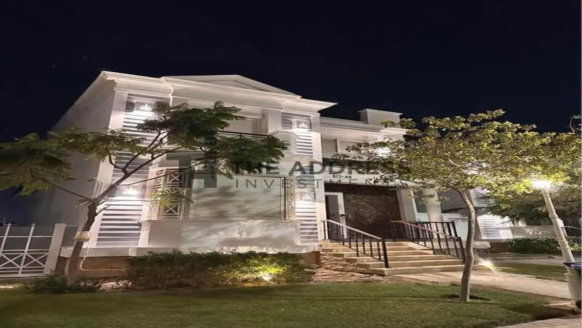 villa 360sqm + garden installment 8 years 10%DP