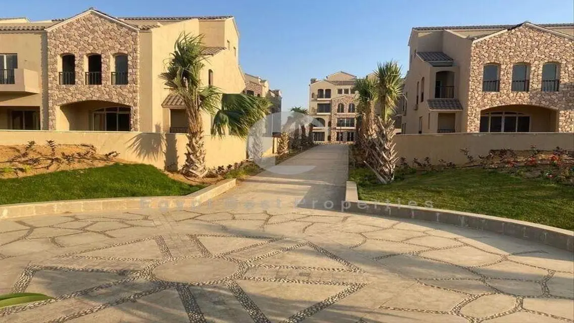 فيلا وان ستور متسطبه من اهلى صبور فى ات ايست