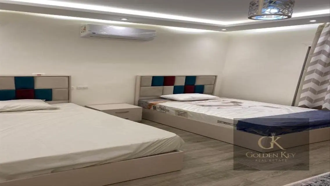 Super Lux Apartment in Rehab City