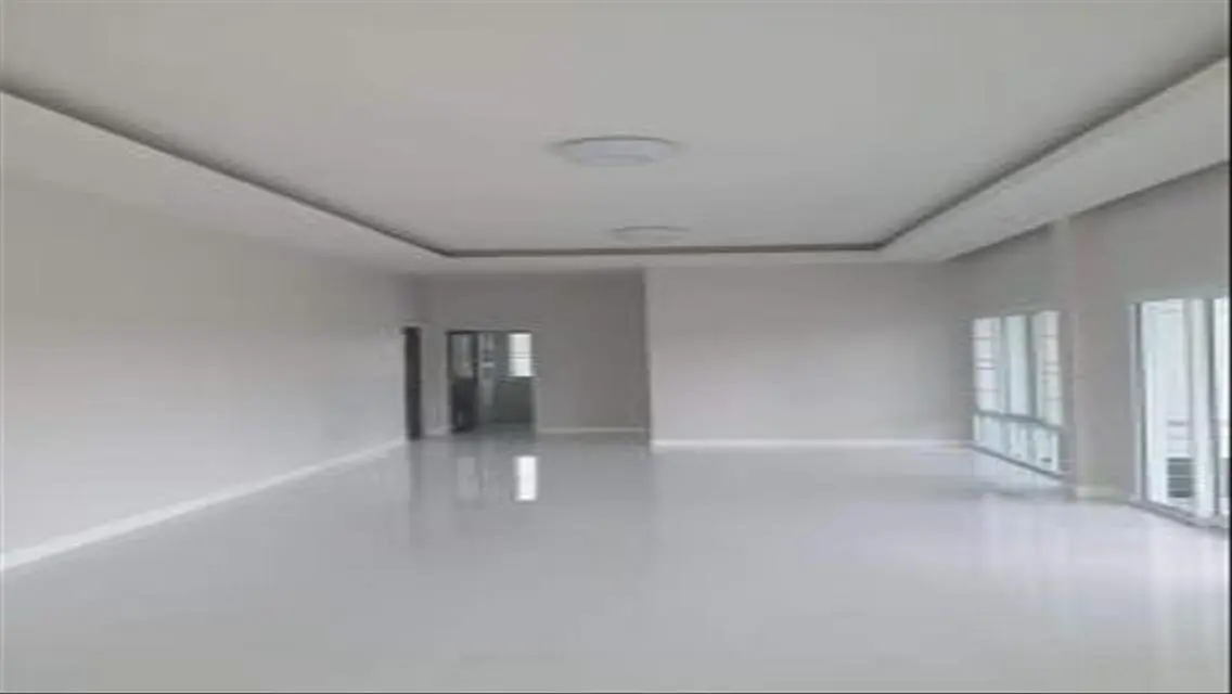 شقة فاخرة مع مناظر خلابة للبيع