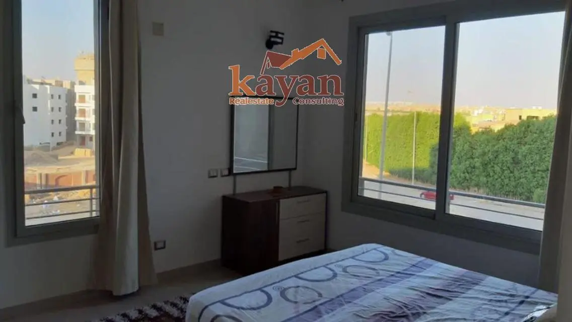 استوديو مميز بسعر لقطة مفروش بالكامل في فيلدج جيت