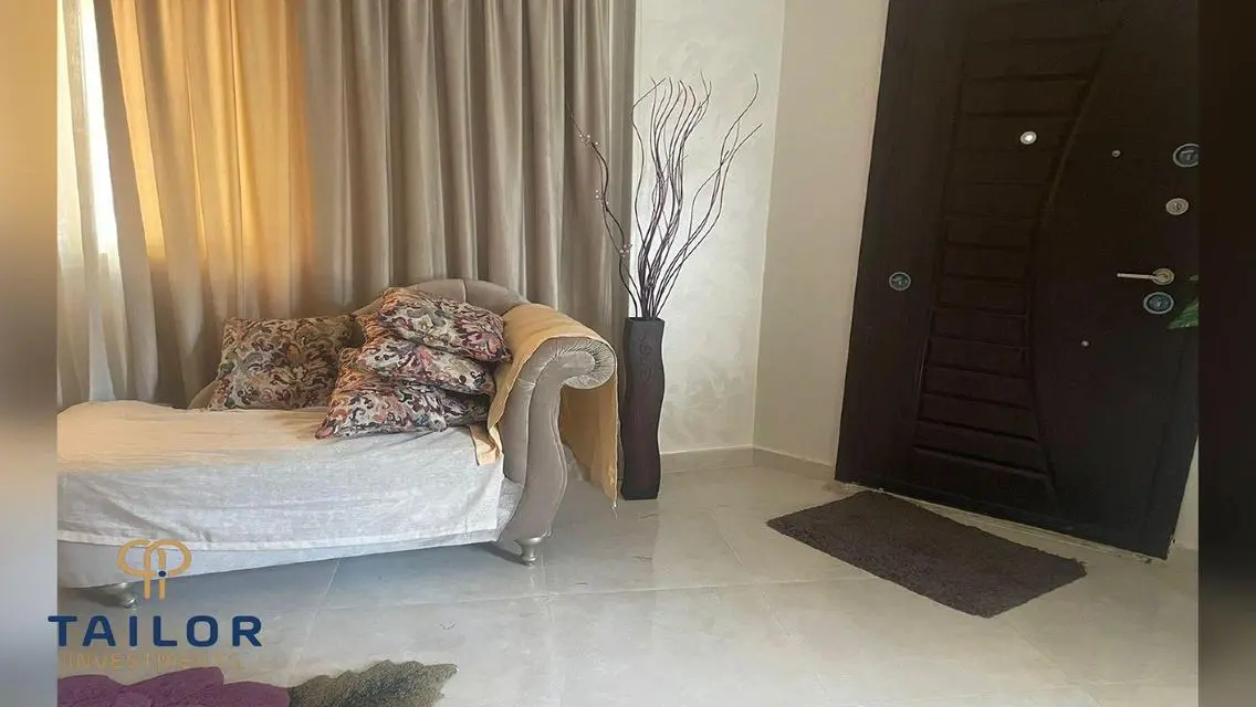 شقه للبيع ف البنفسج (١١) _ تشطيب ممتاز بجاردن مميز