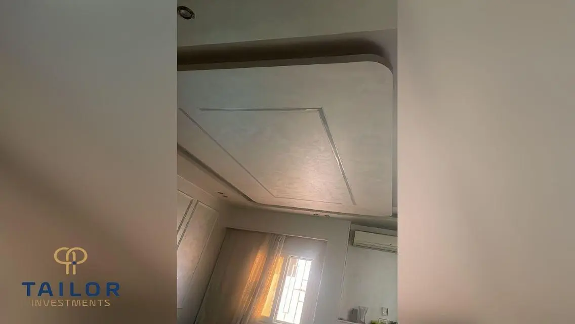 شقه للبيع ف البنفسج (١١) _ تشطيب ممتاز بجاردن مميز
