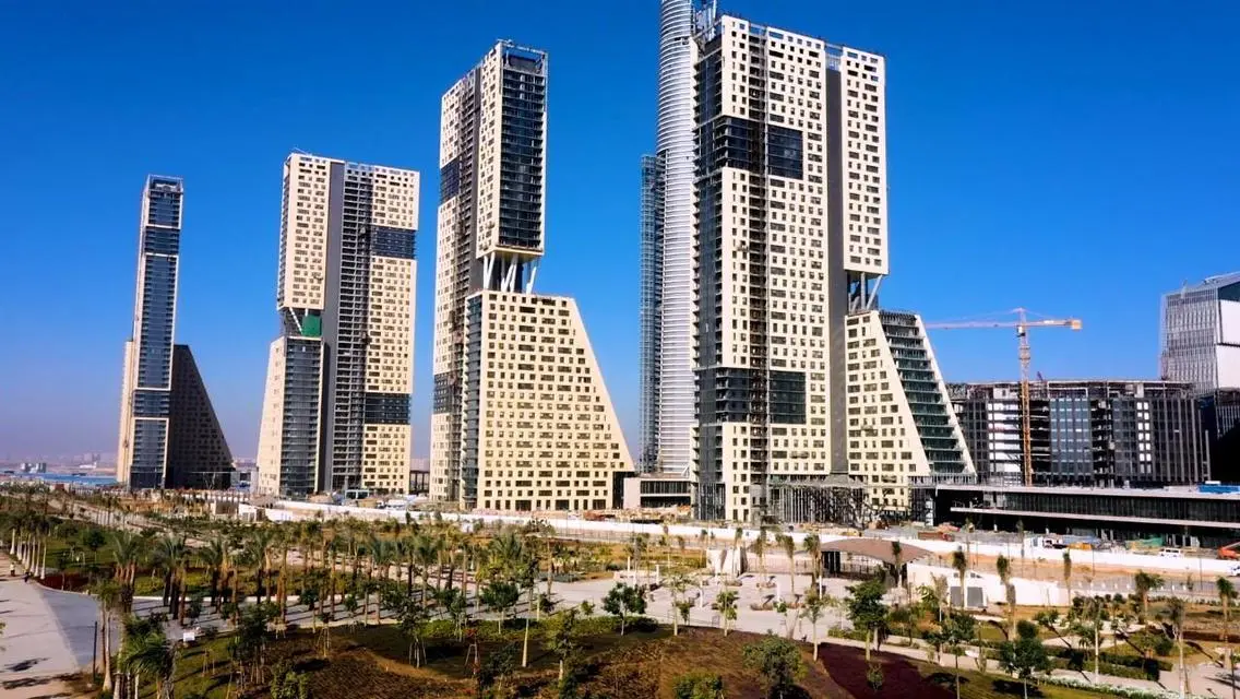مكتب 40 متر مقدم 300 الف في العاصمة الادارية