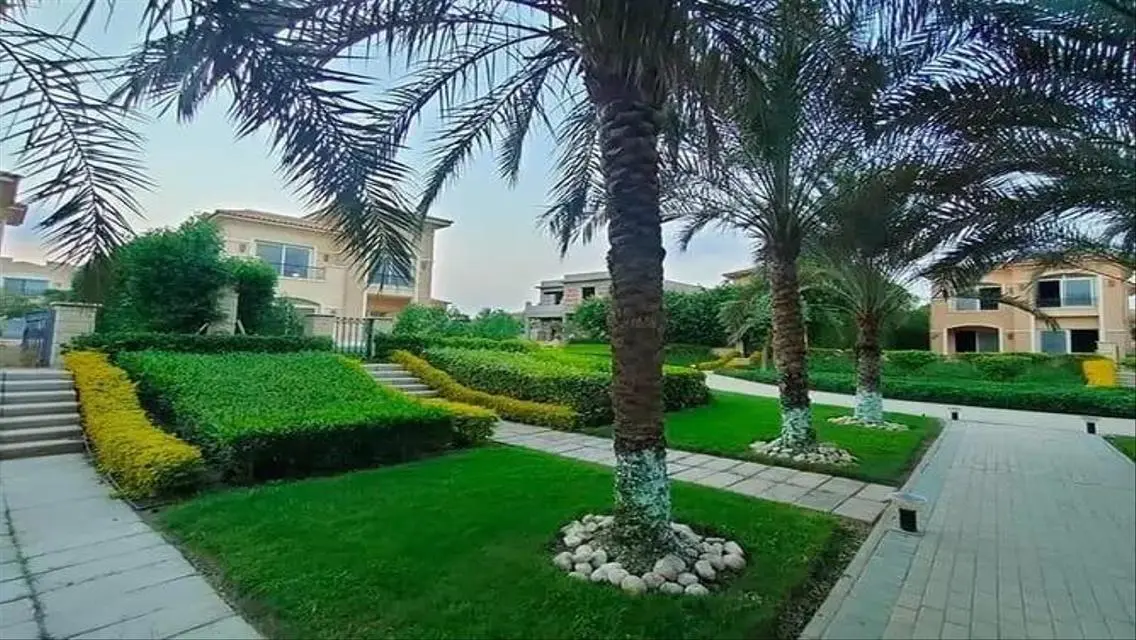 Luxury Apartment in Stone Park