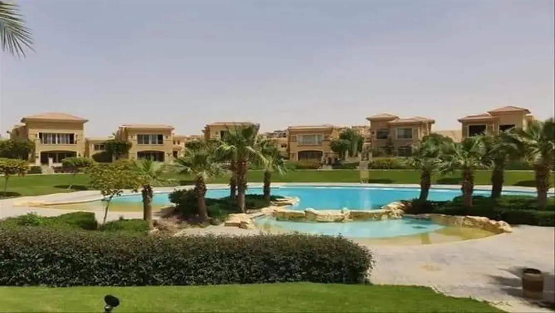 Luxury Apartment in Stone Park