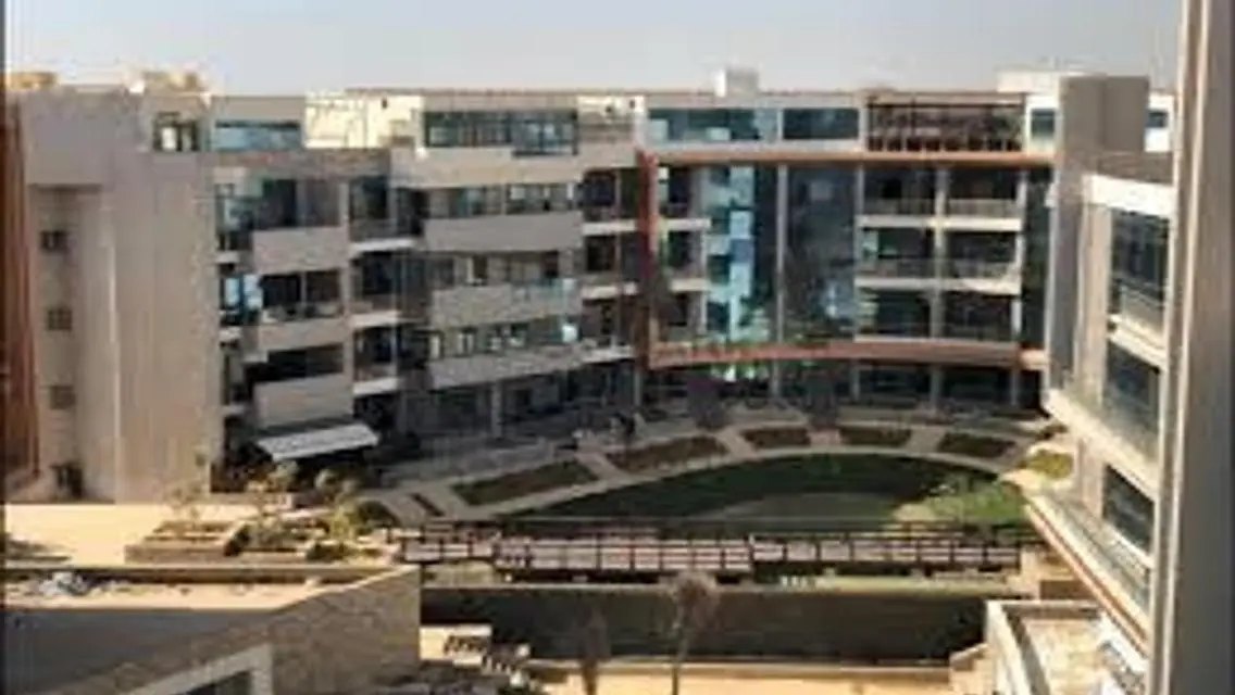 ستوديو ارضي لبيع بالمطبخ في لاميرادا التجمع الخامس