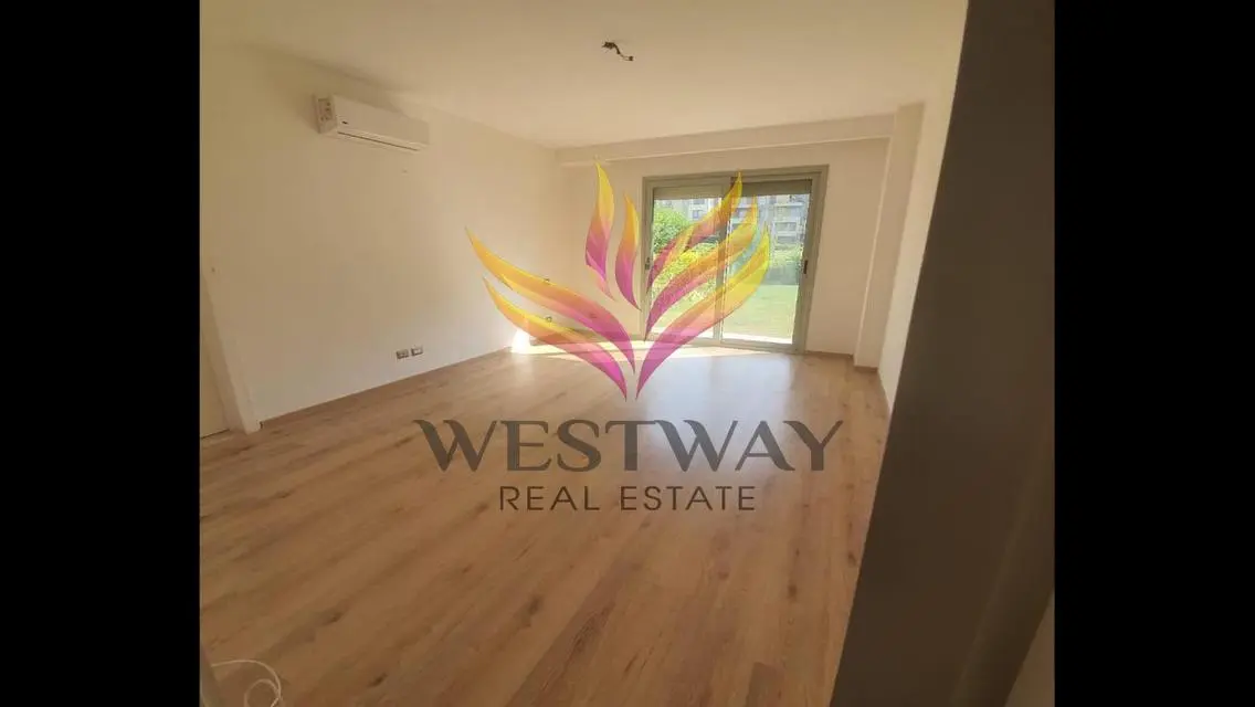 Ground floor apartment with garden in Palm Parks