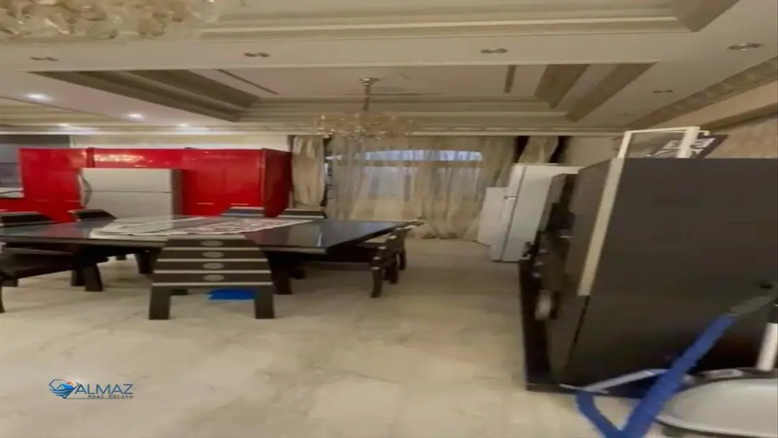 Luxury Apartment for Sale in E8613-D-7