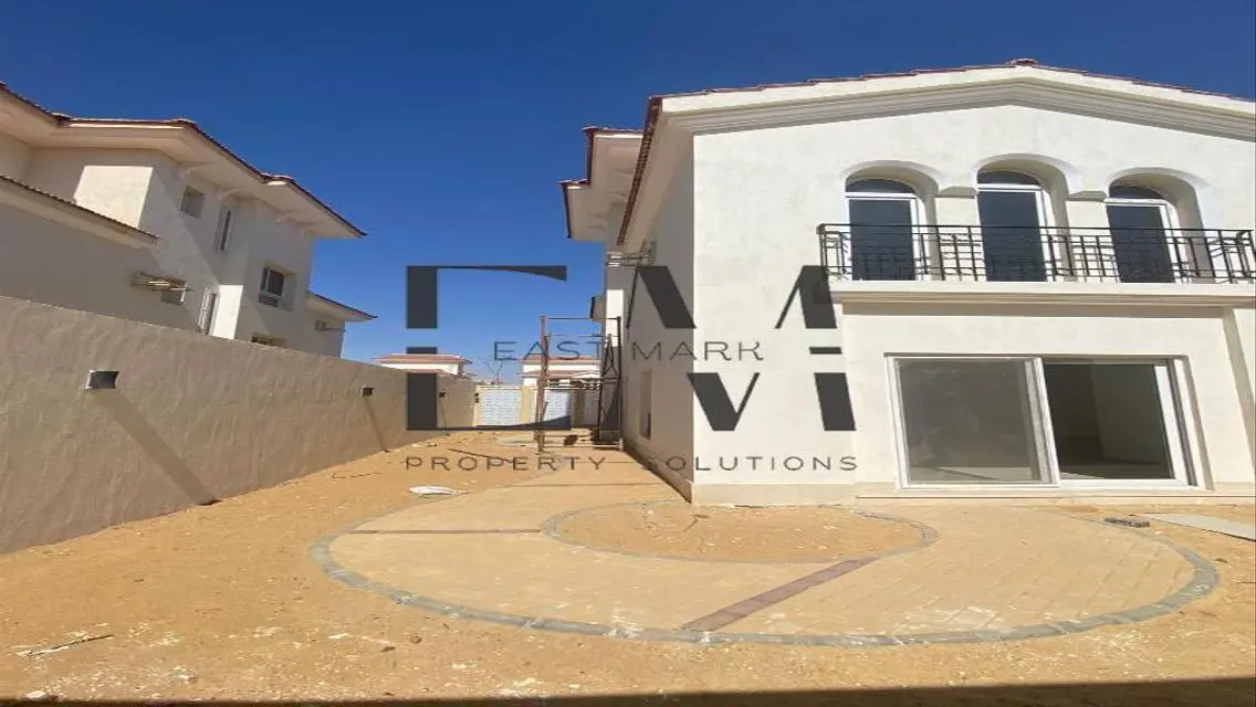 Villa for Rent in Maqsed Compound - New Cairo