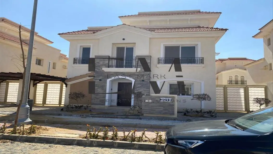 Villa for Rent in Maqsed Compound - New Cairo