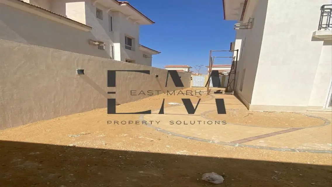 Villa for Rent in Maqsed Compound - New Cairo