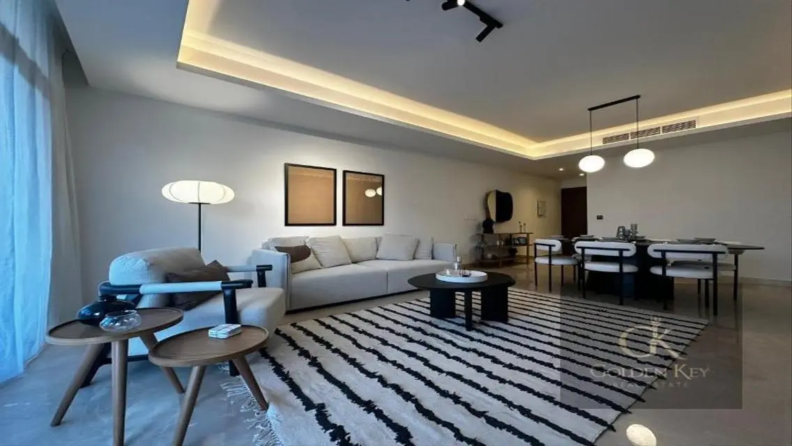 New Modern furnished Apartment 3BR in Rehab City .