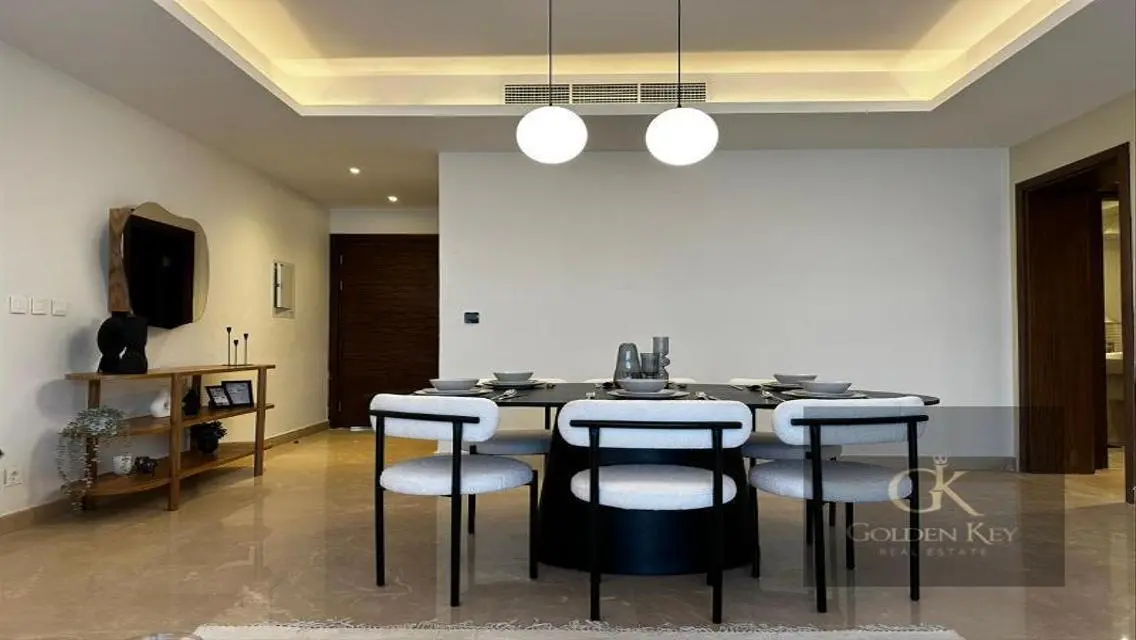 New Modern furnished Apartment 3BR in Rehab City .