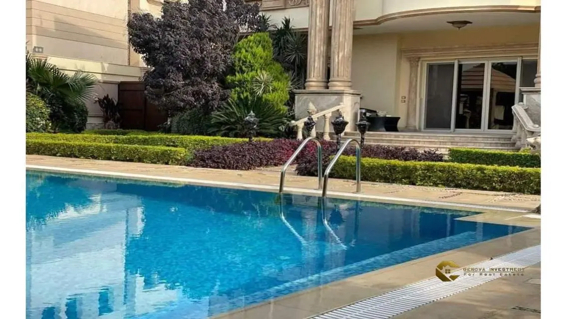 A palace for sale in Royal city