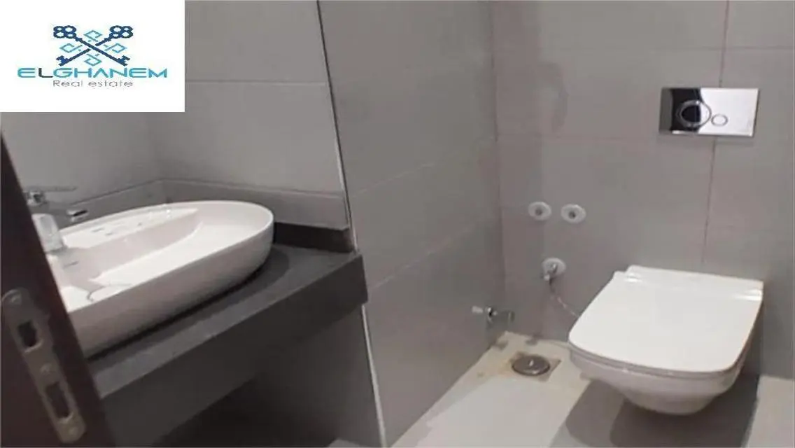 Townhouse Corner Super Lux finishing