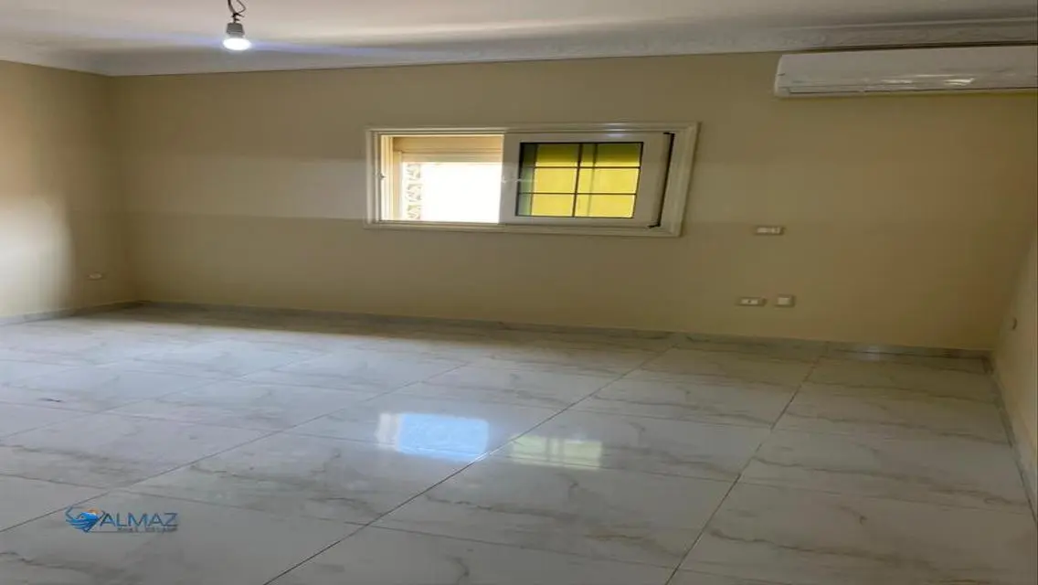 Apartment for ren the East Academy Villas