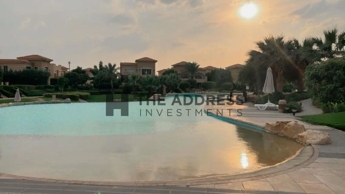 3BD aprt with private garden in Fifth Settlement!