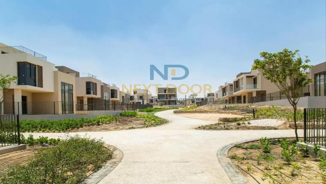 Apartment in Sodic East with Prime location