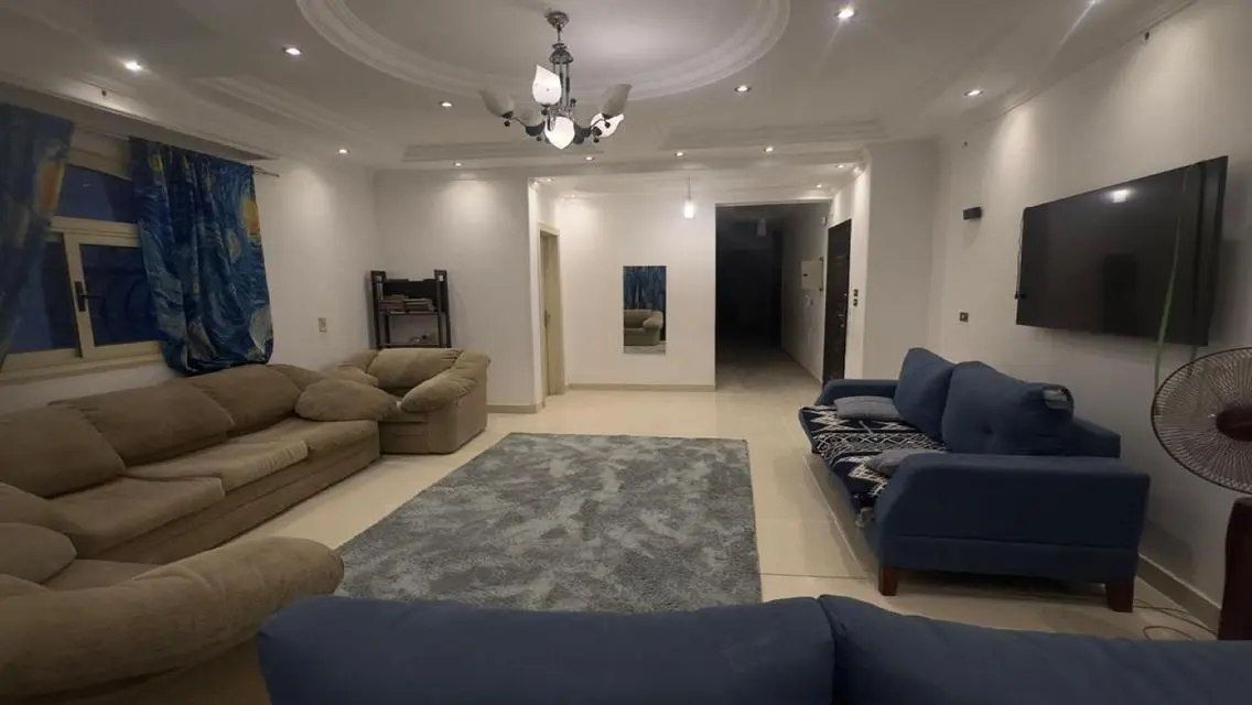 Furnished Apartment | Firsthand | Garden view 