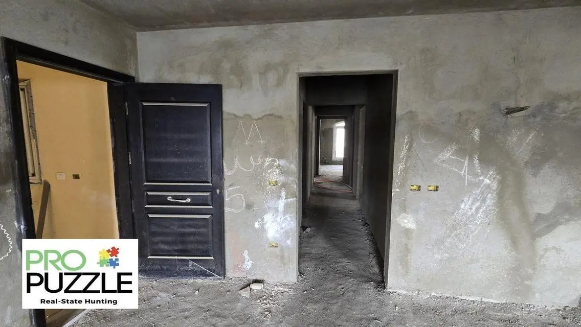 بنتهاوس نصف تشطيب في مشروع ستوديو ريزيدنس 220 متر مربع