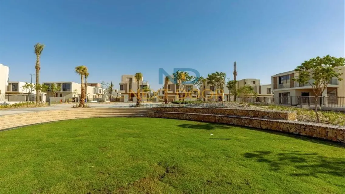 Apartment in Sodic East with Prime location