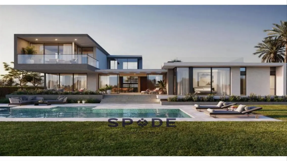 Golf villa very prime location overlooking golf