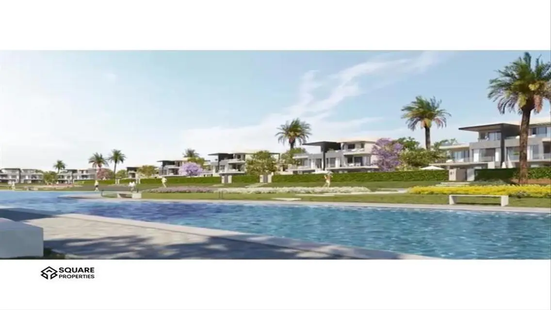 Luxury Apartment Overlooking a Landmark with Security Guard