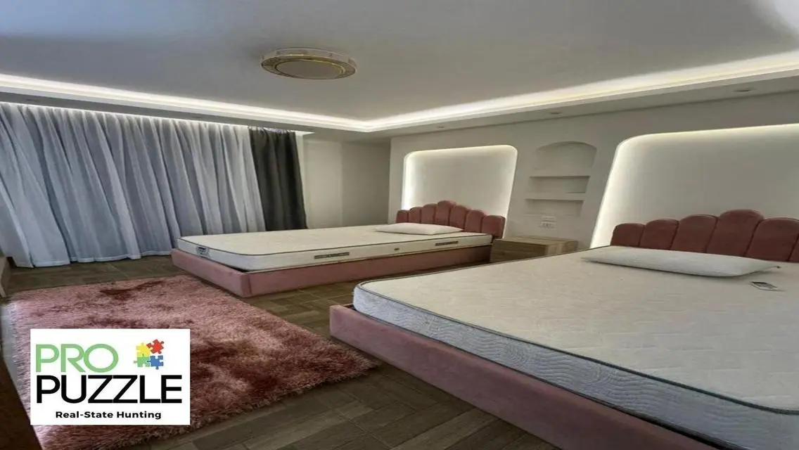 Apartment for Rent in The Square