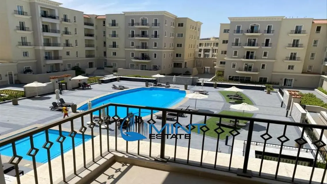 On Pool Apartment Prime Location In Mivida