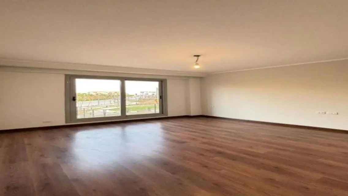 Luxury Apartment in Family-Friendly Towers