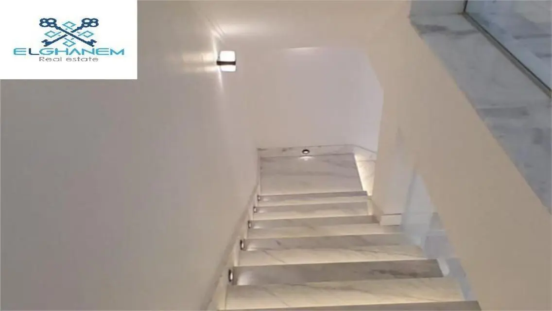 Townhouse Corner fully finished 268 m