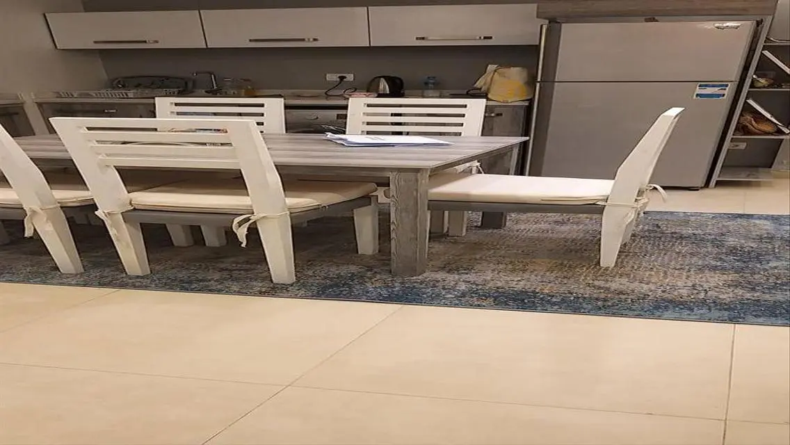 Chalet with sea view (furnished+ACs+electronics)