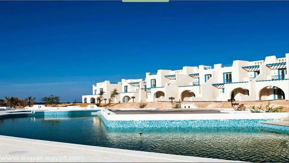 Chalet with sea view (furnished+ACs+electronics)