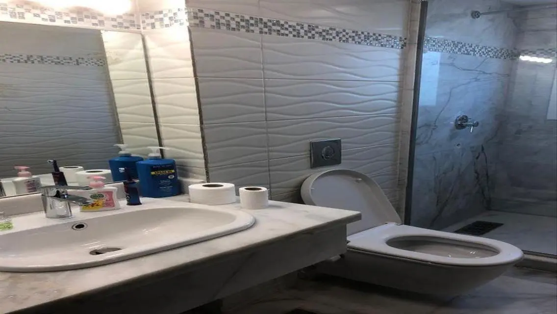 Chalet with sea view (furnished+ACs+electronics)