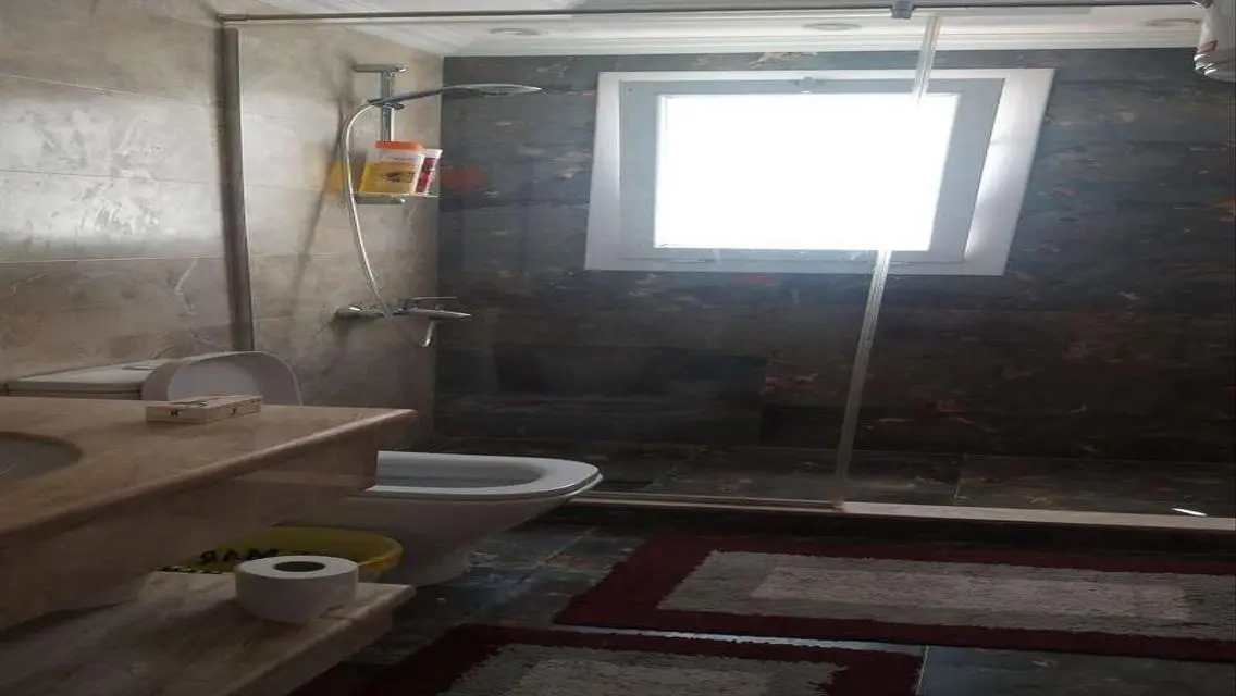 Chalet with sea view (furnished+ACs+electronics)
