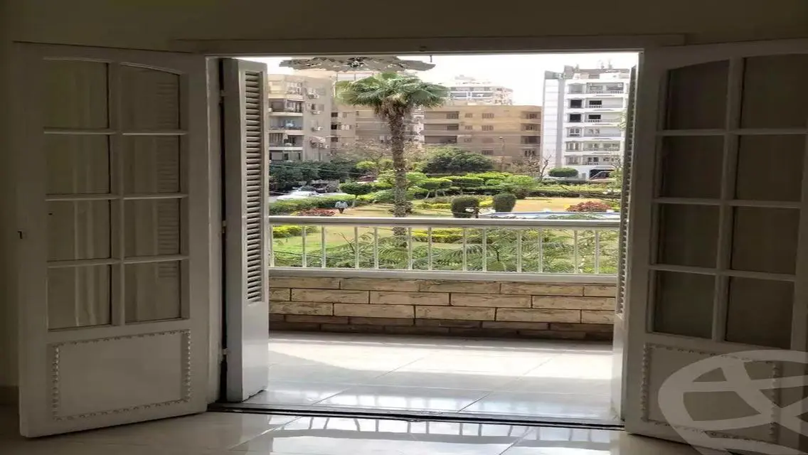 شقةمن أرقي واميز مواقع مصر الجديدة قريبةمن الخدمات