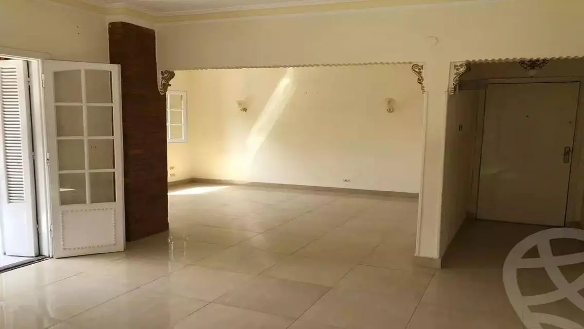 شقةمن أرقي واميز مواقع مصر الجديدة قريبةمن الخدمات